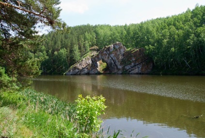 Kamensk-исторически паметници на фона на зашеметяващ пейзаж