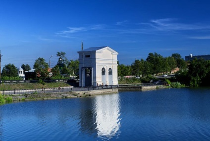 Monumente istorice Kamensk-Urals în fundalul peisajelor uimitoare