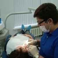 Clinica Profesorului Ushakov (instom clinic dentar)