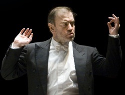 Concertul lui Gergiev pentru oameni sau pentru 