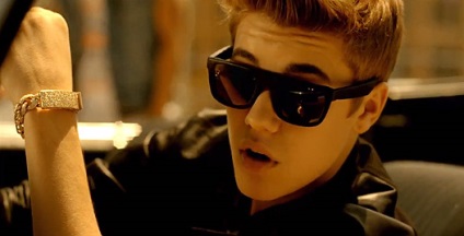 Cool video premiera tip de iubit Justin Bieber, bârfă