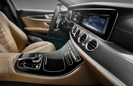 Mercedes-Benz kiderült, az új E-osztály, és megtanítjuk, hogy megkülönböztessék a c-class (c-class) Mercedes-Benz kiderült, az új E-osztály, és megtanítjuk, hogy megkülönböztessék a C-osztály