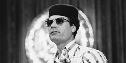 Muammar al-Qadhafi este o viață de lux și o pedeapsă teribilă este izvorul unei bune dispoziții