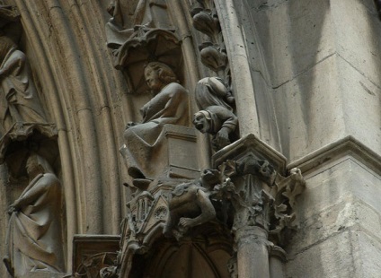 Notre Dame de Paris (párizsi Notre Dame), vagy a Notre Dame