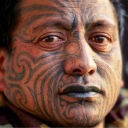 O armă Maori Tayah, pe marginea lumii