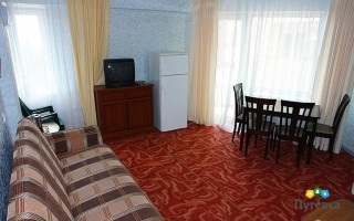 Hotel de vacanta emerald - odihnă și tratament la stațiunea Laspi Bay, Crimeea