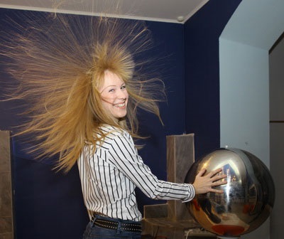 De ce părul este electrificat