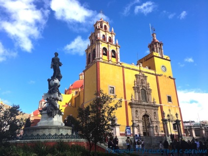 Puerto Vallarta este o statiune Pacific din Mexic, ¡vouonos!