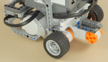 A robot három motor „a robot lego nxt 2