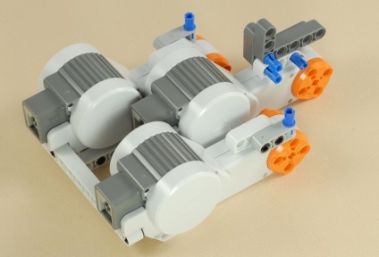 Robot cu trei motoare »robot din lego nxt 2