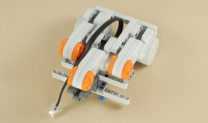 Robot cu trei motoare »robot din lego nxt 2