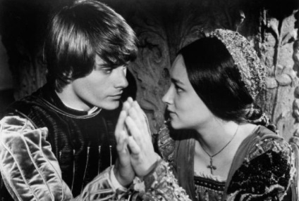 Romeo și Julieta unde are loc piesa