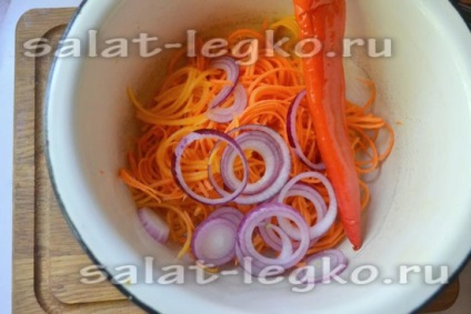 Salata de dovleac cu rosii si morcovi