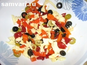 Salata de dovleac cu rosii uscate