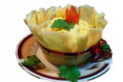 Saláta egy csodálatos sajtos kosarak
