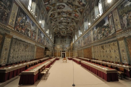 Capela Sixtină și lucrări de pictori (Michelangelo și alții)