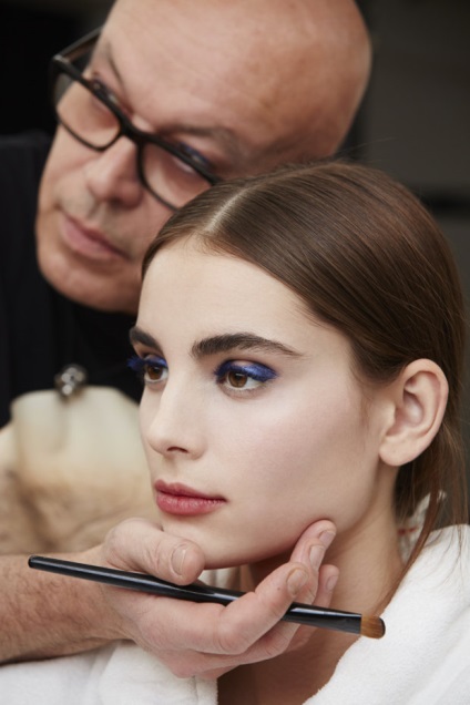 În curând, primăvara este o nouă colecție de make-up datchy, vogue ukraine