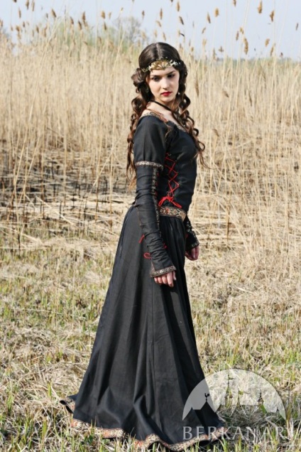Vânător de rochie medievală