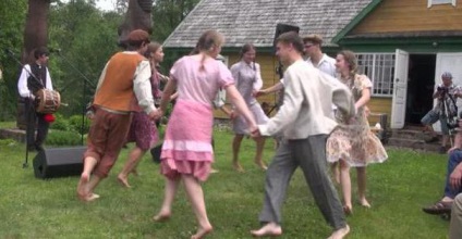 Satul zi de scenă într-un concert festiv din așezări rurale, poezii despre sat, felicitări