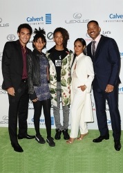 Willow Smith ca fiica lui Will Smith a devenit un model pentru fetele de moda