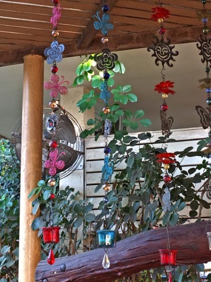 Ornamentele pentru veranda grădiniței cu fotografie proprie