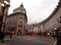 Străzile Londrei - străzile centrale pentru cumpărături, străzile de pe piață, cheiurile Londrei, arhitectural
