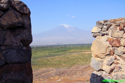 În armenia cu mașina, mănăstirea corului Virap