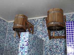 Aprovizionarea cu apă a opțiunilor de saună pentru vară și iarnă