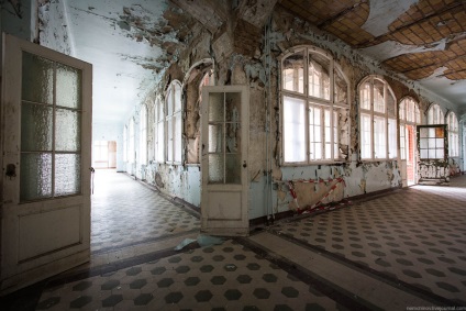 Spitalul abandonat whitec-haillstetten, viață pe fotografie