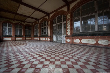 Spitalul abandonat whitec-haillstetten, viață pe fotografie