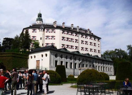 Ambras Castle, Ausztria leírás, fényképek, amely a térképen, hogyan juthat