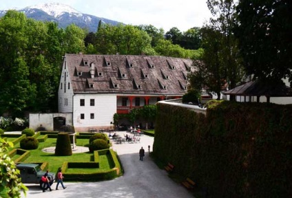 Ambras Castle, Ausztria leírás, fényképek, amely a térképen, hogyan juthat