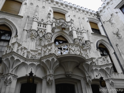 Castle Hluboka nad Vltavou Dél-Csehországban