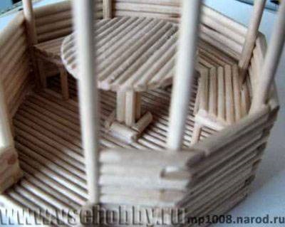 Miniatűr pavilon készült pálca