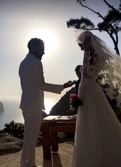 Dani Alves és imádott Joan Sanz nősült Ibiza