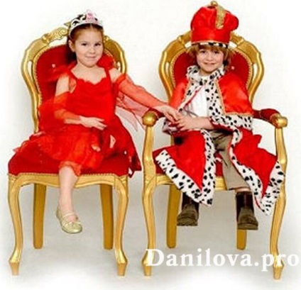 Tronul copiilor - cumpăra un tron ​​pentru copii la Moscova, un decor de studio al anastasiei danylova