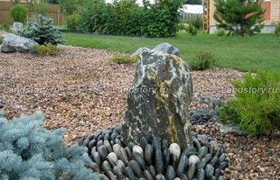 Trase de marmură, granit, marmură, fâșii de piatră pentru căi de grădină