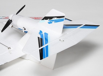 Hobbyking skipper epo 700mm (pnf) plan pentru aterizare pe orice suprafață