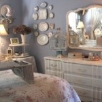 Interiorul bucătăriei în stil decorat în stil Provence, mobilier, iluminat