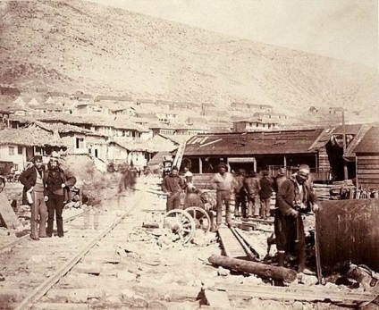 După cum britanicii au construit în 1855 prima cale ferată în Crimeea, blogul zimin, contactați