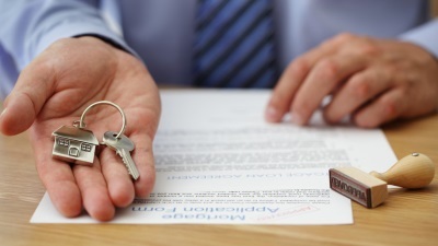 Milyen dokumentumokat kell ellenőrizni, amikor egy lakás bérleti, és mit kell, hogy a leginkább