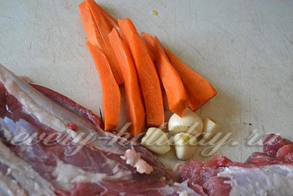 Cum să gătești carne de capră într-un cuptor