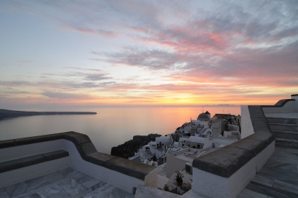 Hogyan készítsünk fehér beltéri nem unalmas villa Santorini