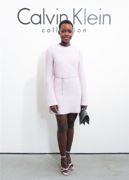 Hogyan lehet elrejteni a teljes láb példáján Lupita Nyong'o, blogger sunnyrain internetes november 16, 2015, a pletyka