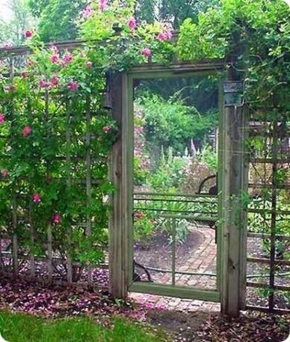 Cum să decorezi un gard în grădină