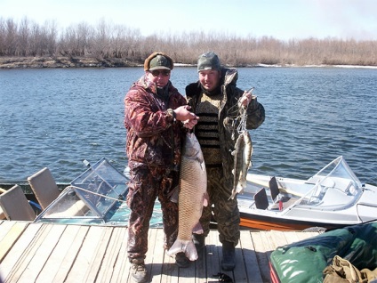 Peștele de pe Volga acum mușcă calendarul pescarului?