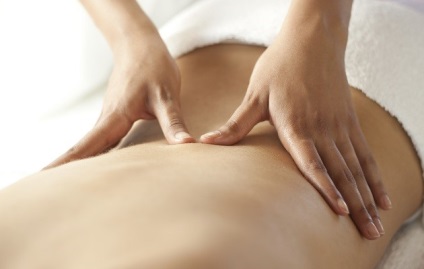 Când pot face masaj anticelulitic al abdomenului după naștere?