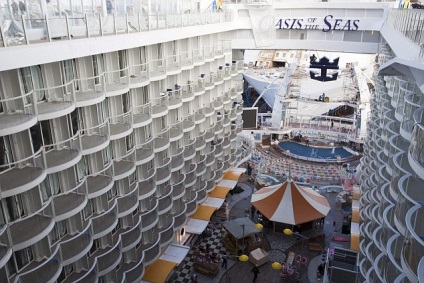 Liner Oasis of the Seas - a legnagyobb a világon