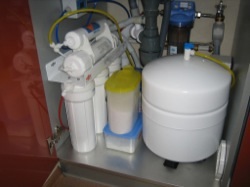Víztisztító zsírból speciális eszközökkel