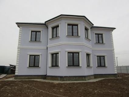 Finisarea fatadelor casei, construita din blocuri ceramice porotherm, fara izolatie de sistem